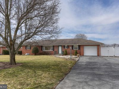 2919 S Pine Grove St, Fredericksburg, PA, 17026