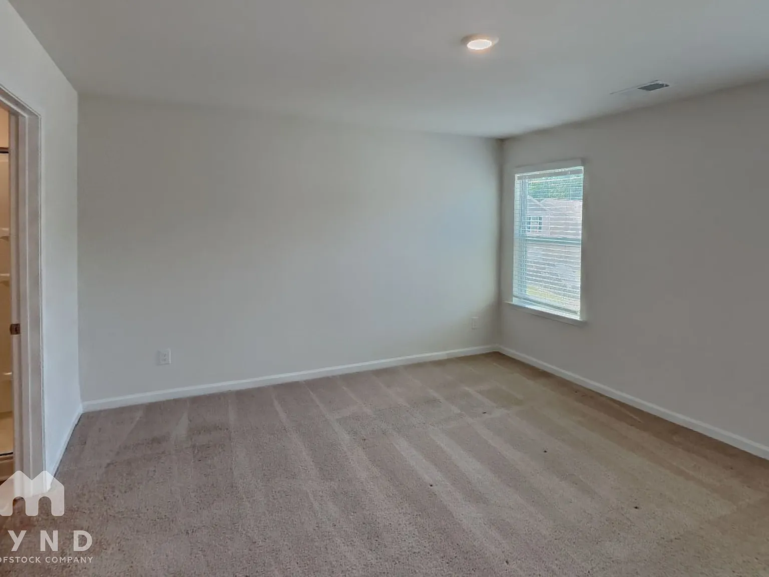 4 bed, 2.5 bath, 1613 sqft, $2,095 — Photo 4