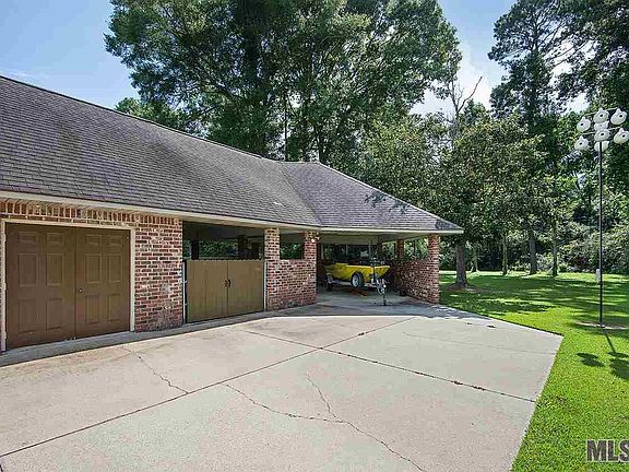 5th image of 5455 Sophie Anne Dr