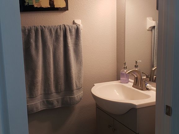 5th image of 8650 Hunters Key Cir