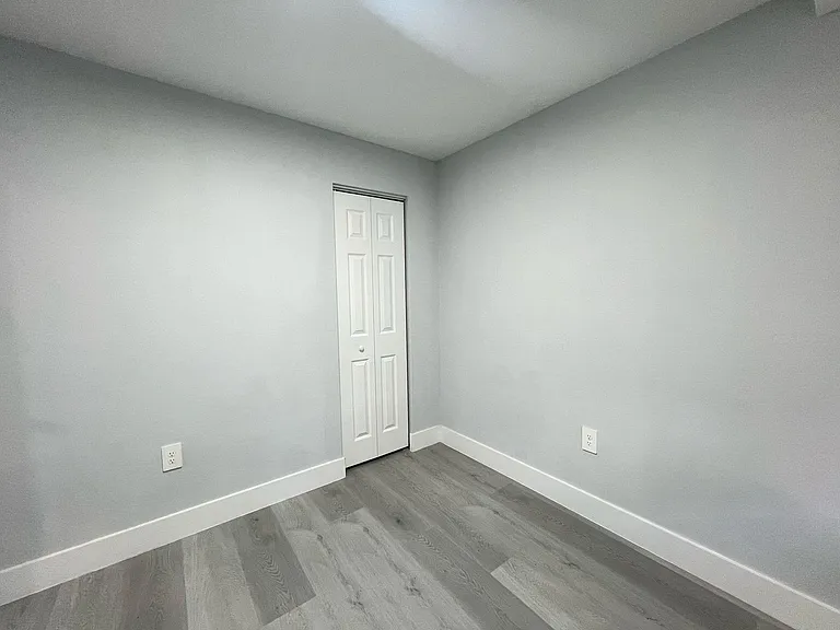 St George Apartments — Photo 75