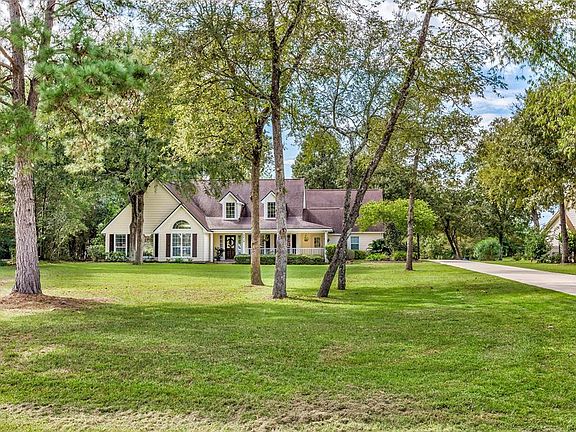 5th image of 2419 Pebble Lake Dr