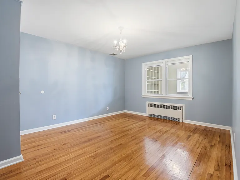 112 E Ackerman Ave #B — Photo 8