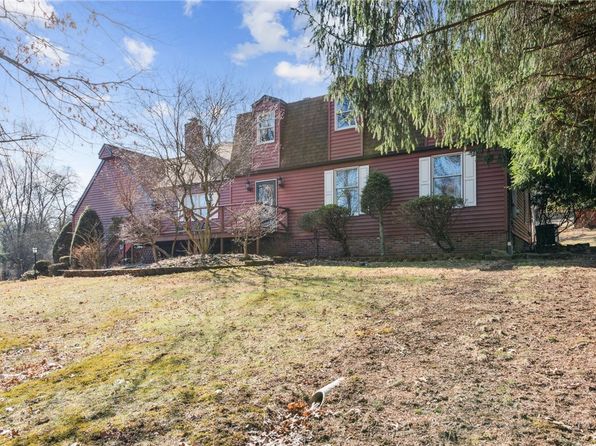 356 Monkey Wrench Rd, Greensburg, PA 15601