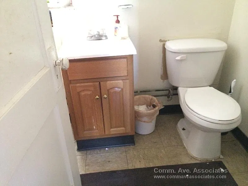 68 Woodstock Ave — Photo 3