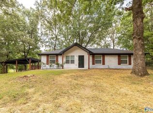 206 Oconee Dr, Huntsville, AL 35811