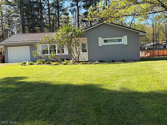 2nd image of 4005 Valley View Rd