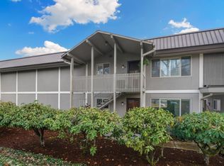 750 1st St #A9, Lake Oswego, OR 97034