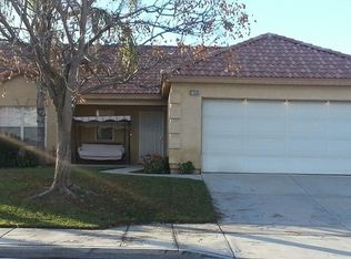 27533 Sutherland Dr, Highland, CA 92346