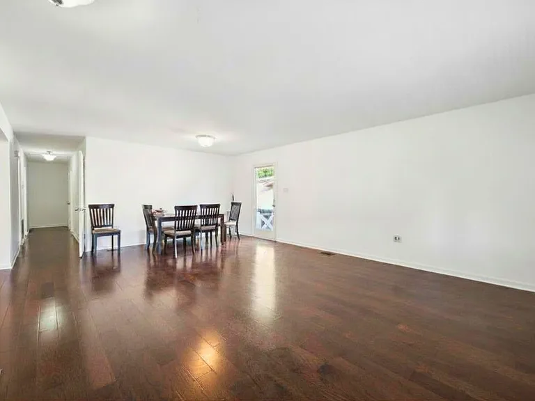 5012 Quebec St — Photo 3
