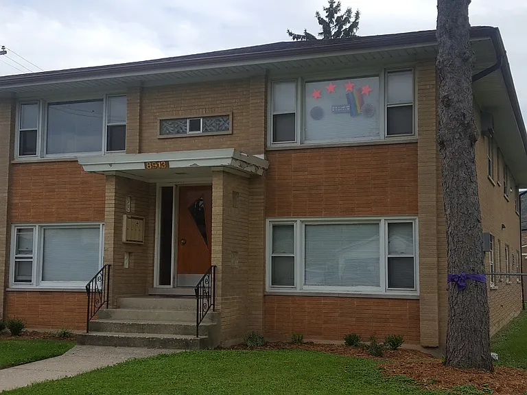 8913 Grant Ave #2B — Photo 1