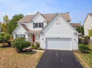 166 Spring Hill Ct, Romeoville, IL 60446