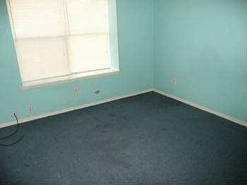 3rd image of 20034 Faye Oaks Dr