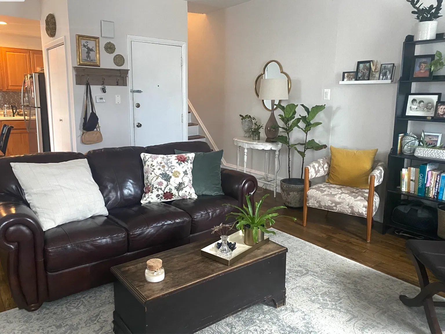 2 bed, 900 sqft, $2,390 — Photo 3