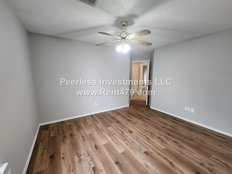 509A Braithwaite St — Photo 15