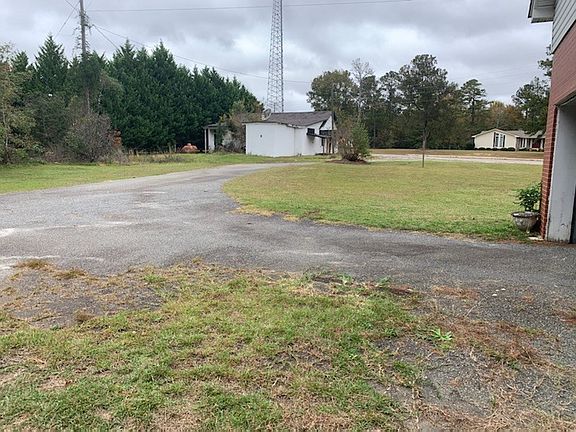 3rd image of 2941 State Highway 57