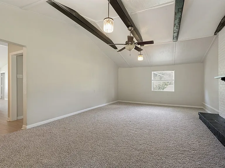 3221 Ridgeview Cir — Photo 5