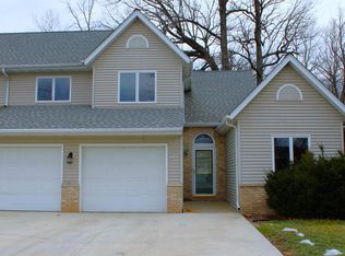433 Park Pl UNIT 8A, Kewaskum, WI 53040