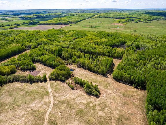 4th image of 6521 Township Road 554