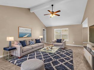 804 Indigo Springs Ln, La Marque, TX 77568