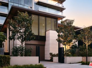 8860 Rosewood Ave, West Hollywood, CA 90048