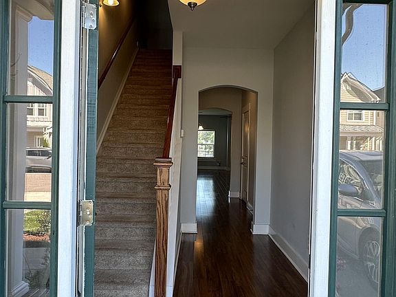 3rd image of 2073 Orangery Dr