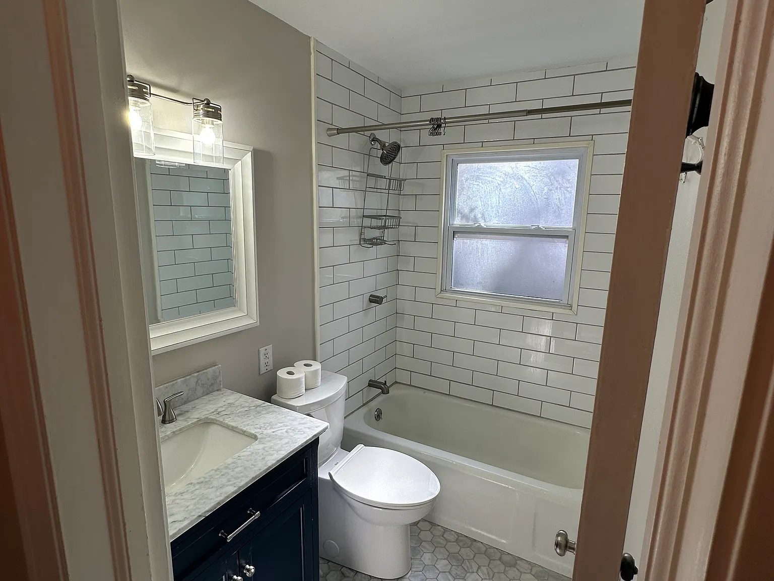 5300 Rosewood St — Photo 4