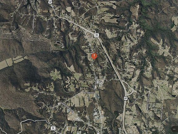 3rd image of 1028 N York Hwy