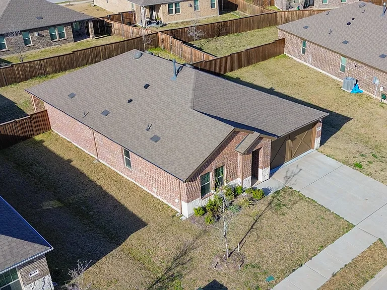 6321 Wales St — Photo 72