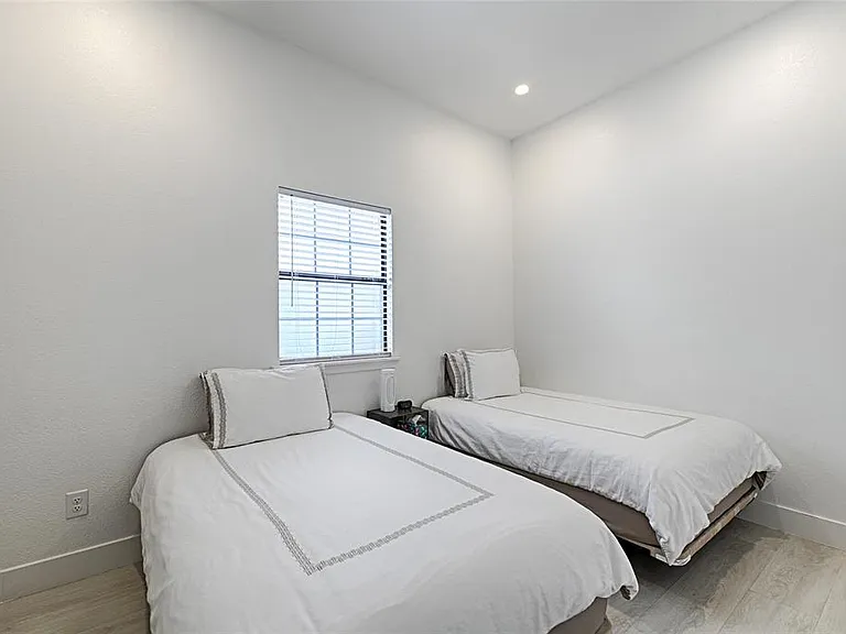 12504 Renoir Ln — Photo 16