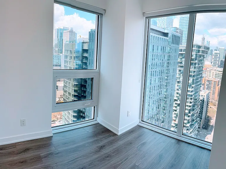 100 Queen St E #3310 — Photo 13
