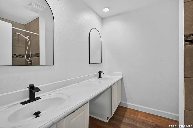 4606 La Marquesa St — Photo 9