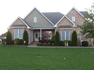 3018 Catoosa Ridge Ln, Greenbrier, TN 37073