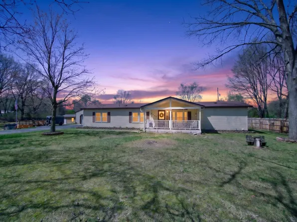 3900 Whipple Rd, Jackson, MI 49201