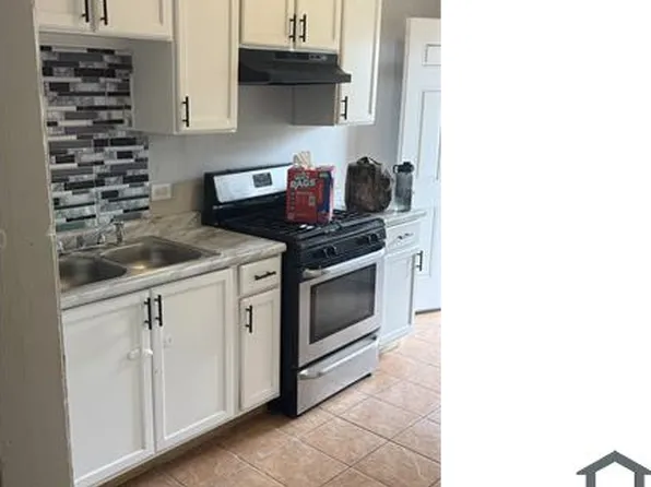 7742 S Phillips Ave APT 1, Chicago, IL 60649