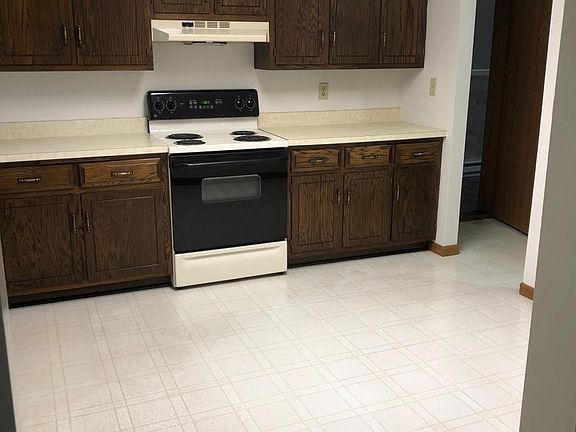 4th image of 358 Twilight Dr APT 1