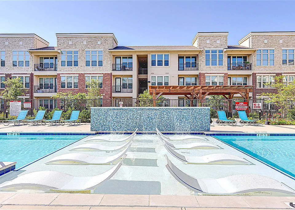 The Quadrangles on Twenty Apartments in Grand Prairie, Texas