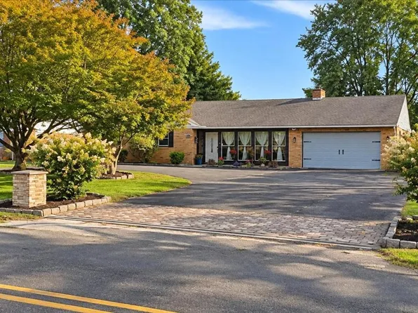 2515 Hillcrest Rd, Quakertown, PA 18951