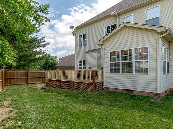 4th image of 104 Park Cir