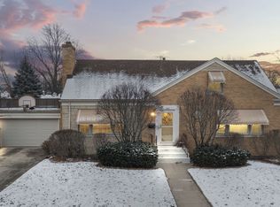 1605 Grove Ave, Park Ridge, IL 60068