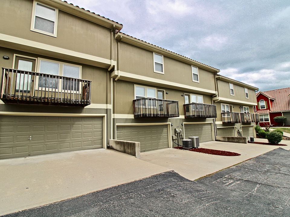 1st image of 1321 NE 39th St #1312A