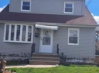 1122 Middlesex St, Linden, NJ 07036