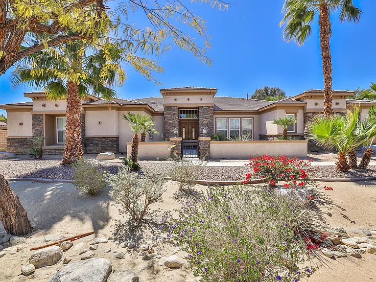 80445 Paria Way — Photo 48