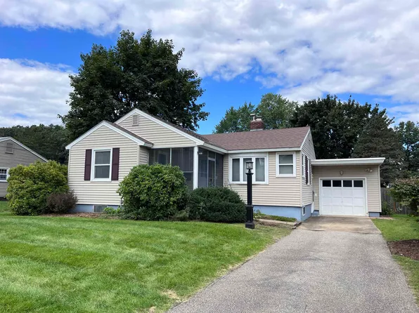 120 Newgate Circle, Manchester, NH 03102