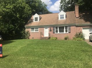 1 Bonita Dr, Newport News, VA 23602