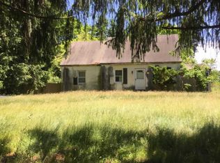 815 Waterworks Rd, Freehold, NJ 07728