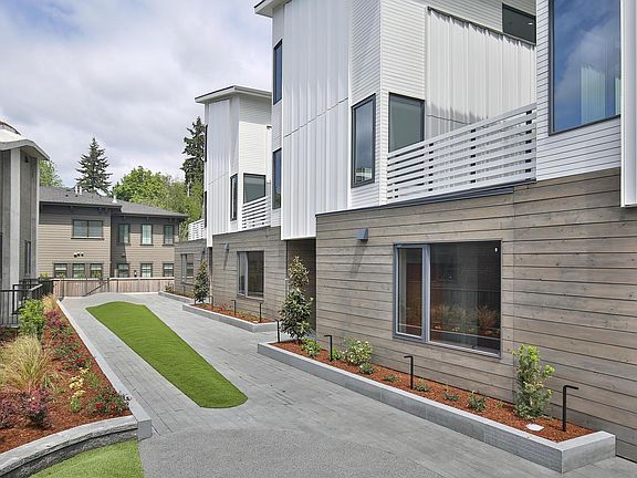 Common outdoor space