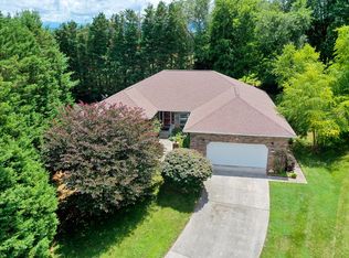 724 Mize Farm Ct, Maryville, TN 37803