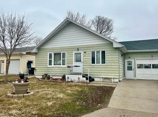 311 Walnut St, Turtle Lake, ND 58575