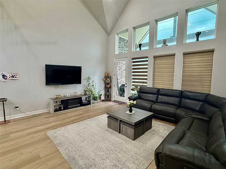 25859 Rippey Glen Dr — Photo 10